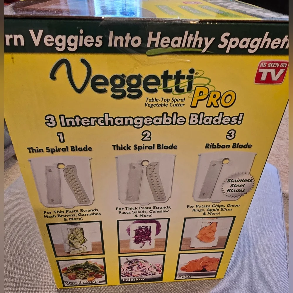 Veggetti Pro Table-Top Spiral Vegetable Cutter EUC